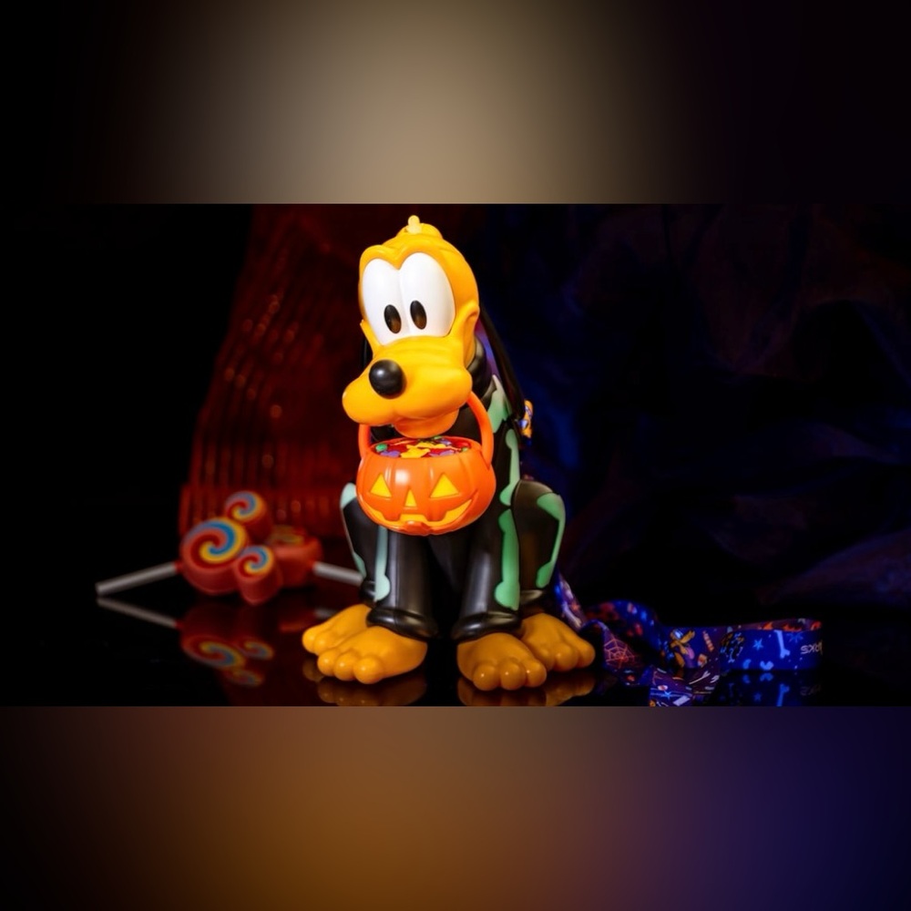 Pluto Skeleton Sipper (Glow in the dark)